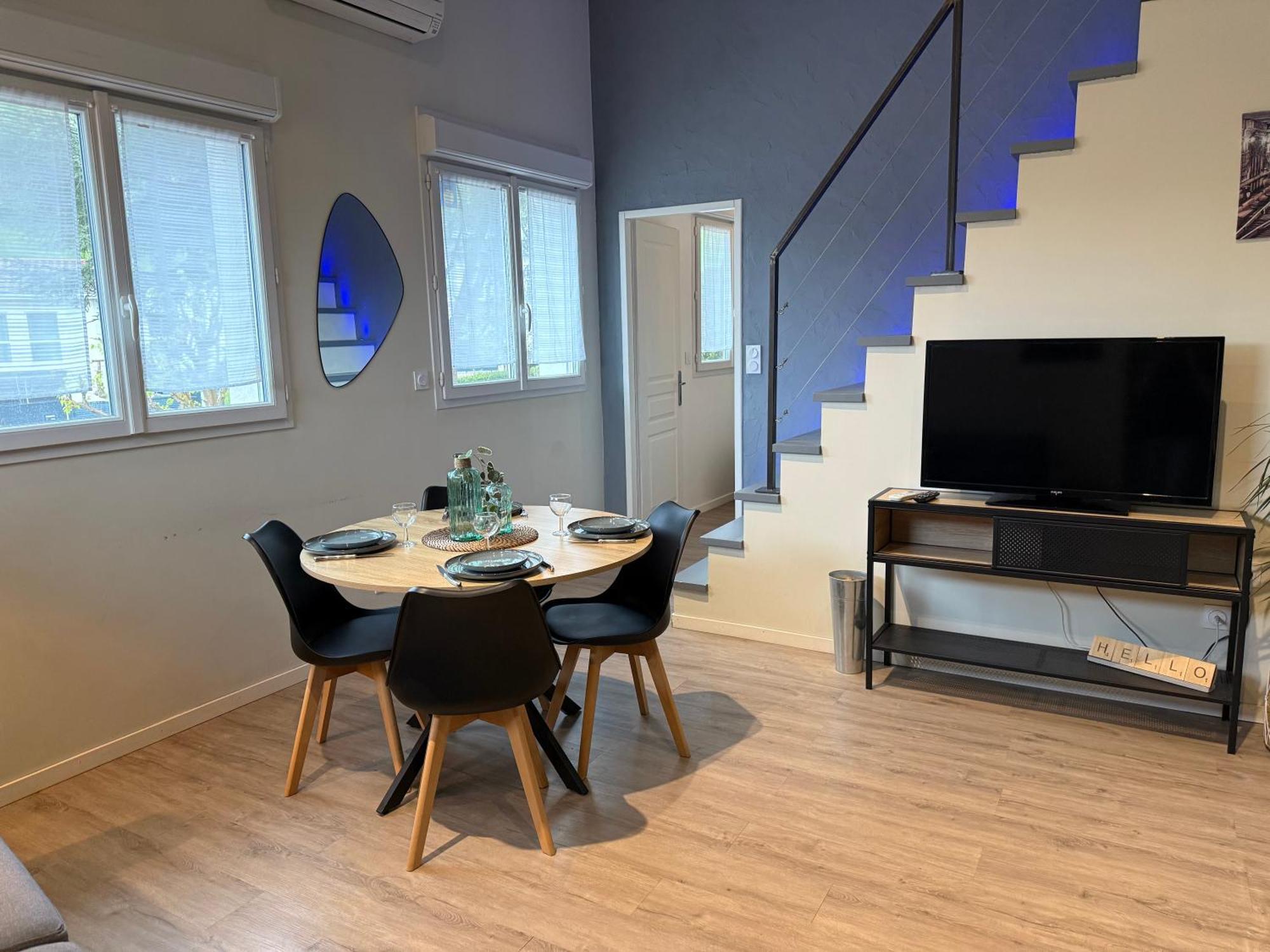 Loft, Studio And Love Rooms Bourg-Saint-Christophe Ngoại thất bức ảnh