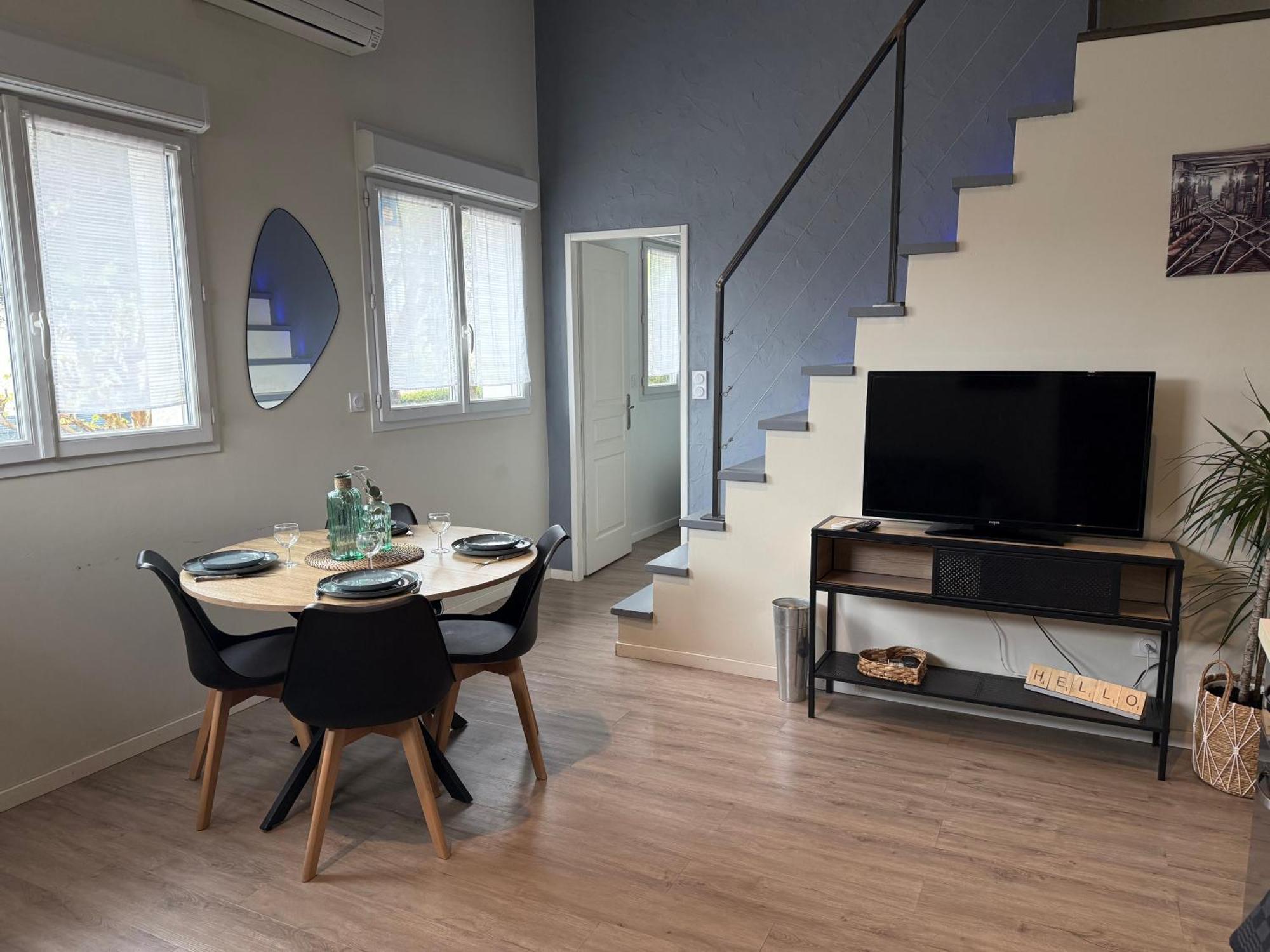 Loft, Studio And Love Rooms Bourg-Saint-Christophe Ngoại thất bức ảnh