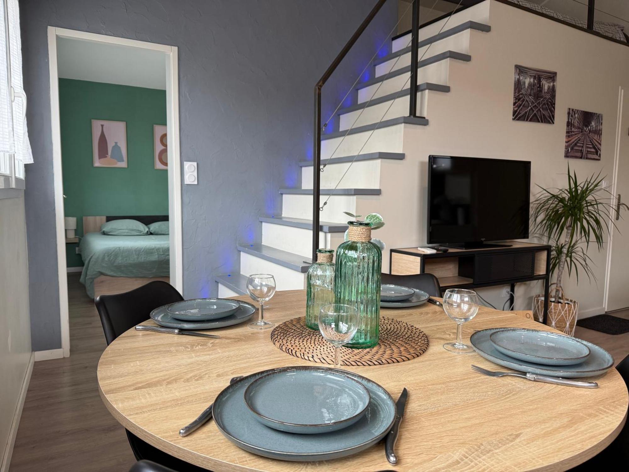 Loft, Studio And Love Rooms Bourg-Saint-Christophe Ngoại thất bức ảnh