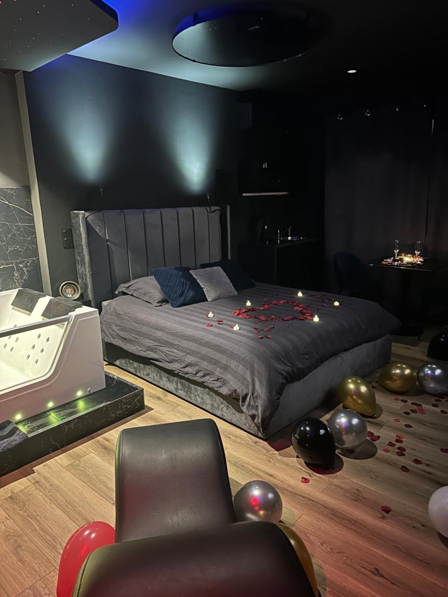 Loft, Studio And Love Rooms Bourg-Saint-Christophe Ngoại thất bức ảnh